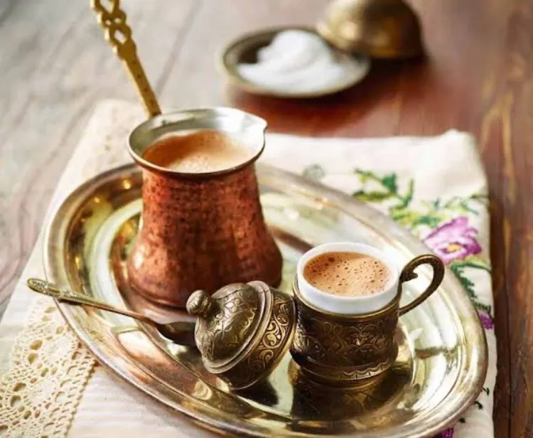 Sütlü Türk Kahvesi